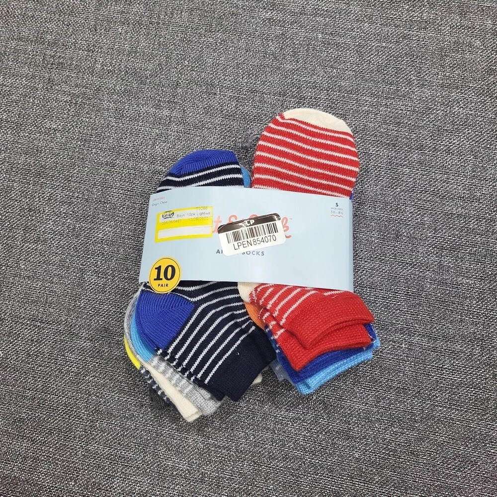 Boys' 10pk Lightweight Striped Ankle Socks - Cat & Jack Size Small 5.5-8.5